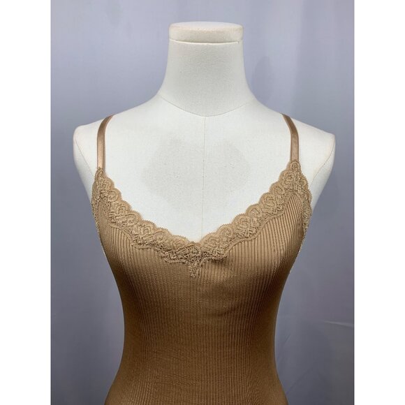 Women’s BCBG Maxazria Gold Silk TankTop Size M/L - Picture 2 of 7